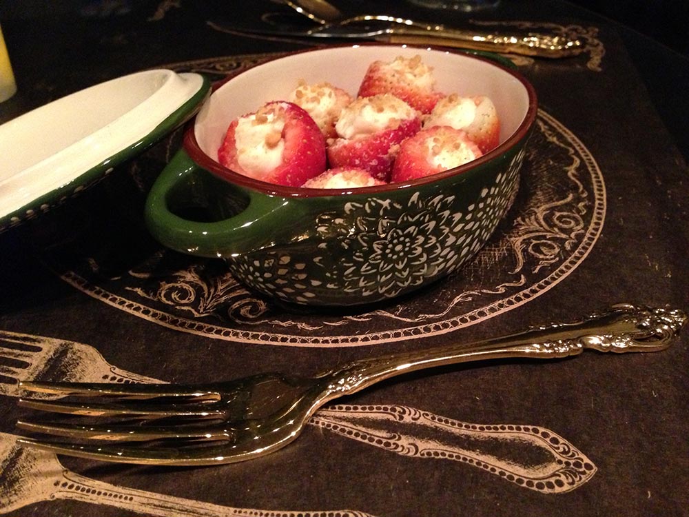 Cheesecake Stuffed Strawberries